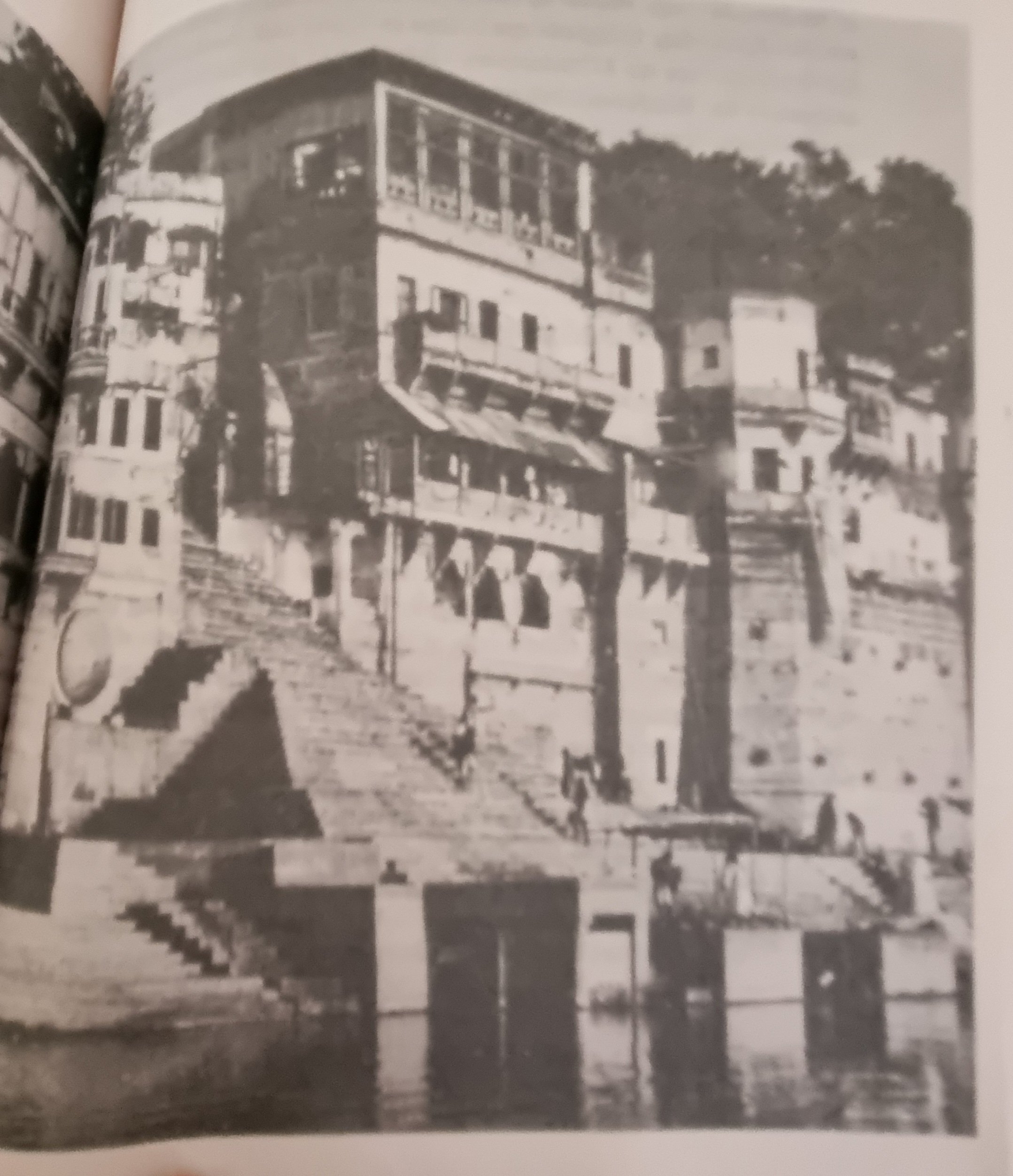 Picture from 'Banaras City of Light' by Diana L. Eck.