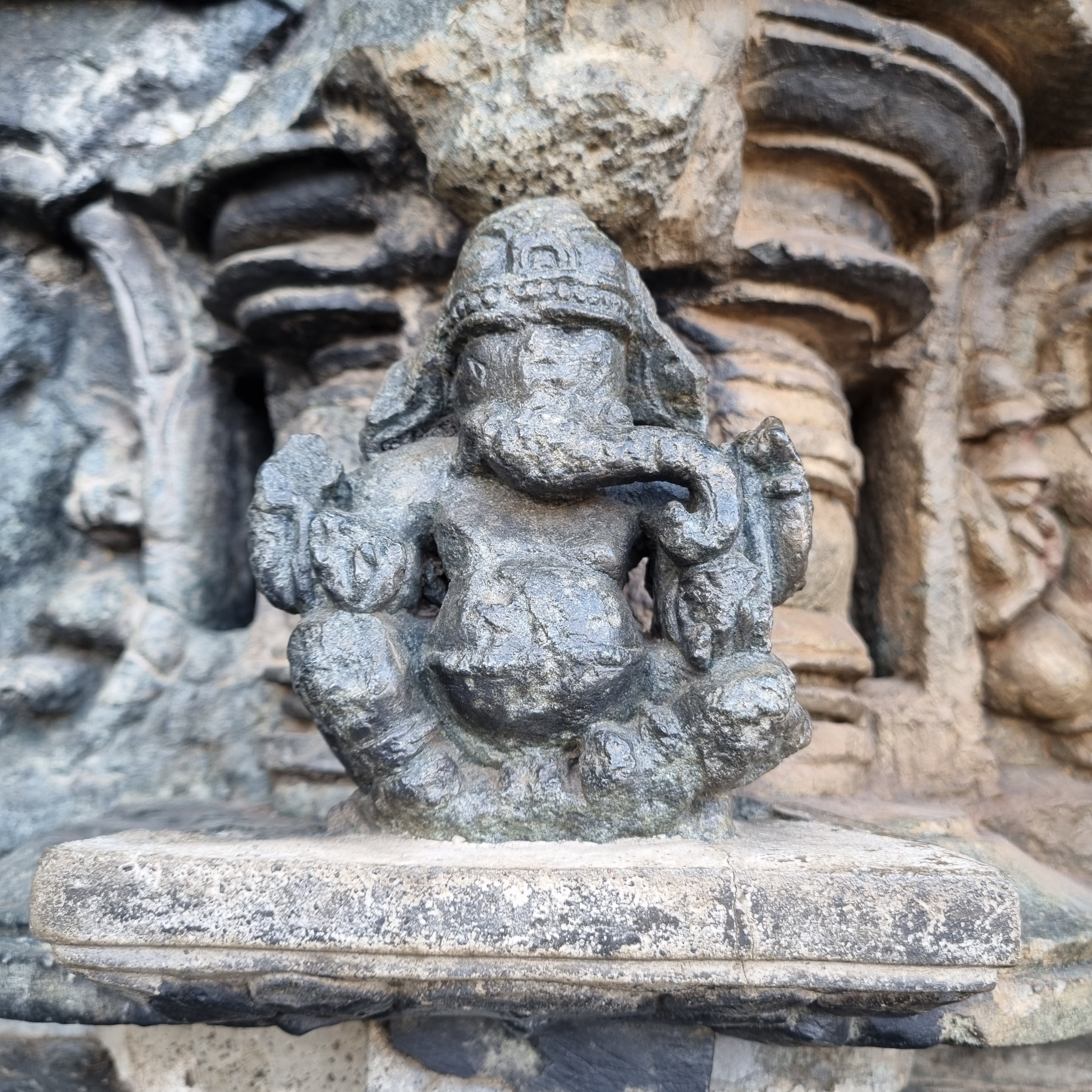 Austere Ganesh.