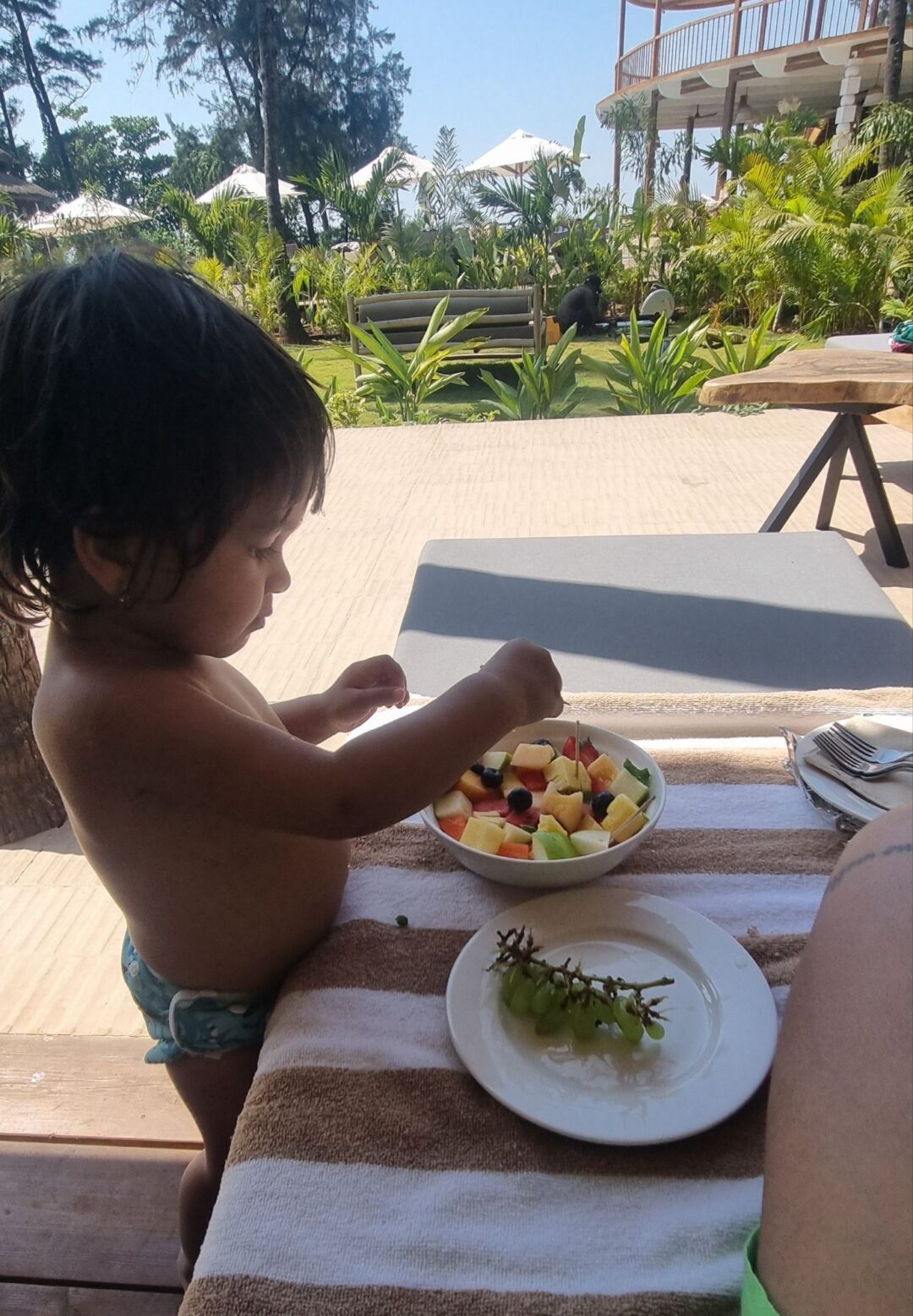 Happy to see Kalindi appreciate fresh, healthy food.